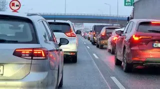 Ogromne utrudnienia po zderzeniu na moście 