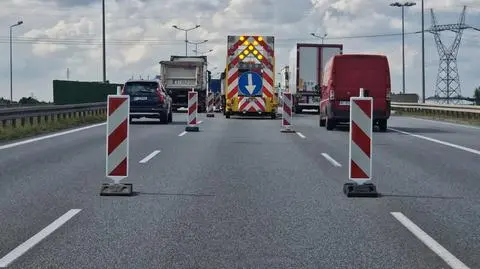 Prace na S8, korek na kilka kilometrów