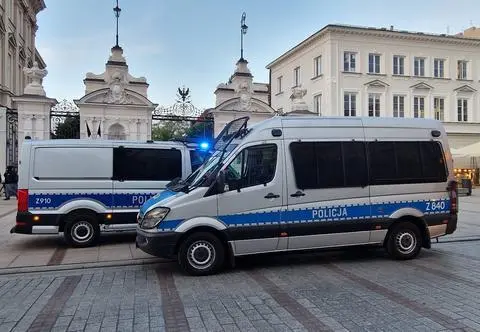 Zbrodnia na Uniwersytecie Warszawskim. Trzy telefony w ciągu trzech minut