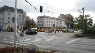Wysłużona sygnalizacja zostanie wymieniona. Powstanie bezkolizyjny lewoskręt