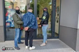 Zatrzymano czterech mężczyzn poszukiwanych listami gończymi i ENA