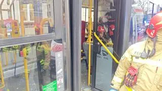 Akcja służb po wypadku w alei "Solidarności"