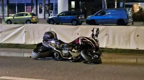 Motocyklista w szpitalu po zderzeniu z taksówką