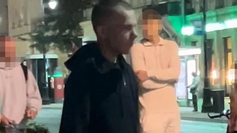 Policjanci ze Śródmieścia szukają mężczyzny ze zdjęcia
