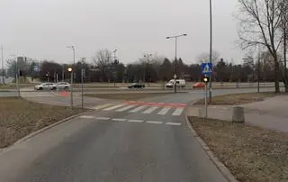 Skrzyżowanie Doliny Służewieckiej z al. Rodowicza "Anody"