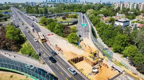 Dwustumetrowa płyta nowego wiaduktu jest już gotowa