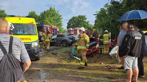 Jedna osoba nie żyje, kobieta i dziecko w szpitalu