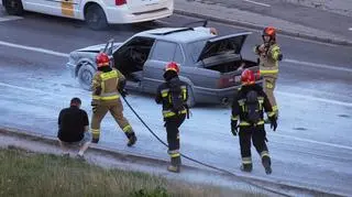 Pożar auta przy Pomniku Lotnika 