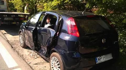 Wypadek na rondzie.Dziecko w szpitalu