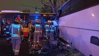 Zderzenie autobusów na Pradze Północ