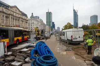 Drogowcy kończą pierwszy etap prac na rondzie Dmowskiego