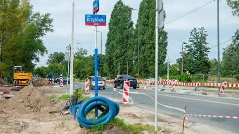 Przebudowa ważnego skrzyżowania na Białołęce. Pojawią się sygnalizacja, nowe pasy i przejścia dla pieszych