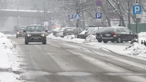 "Kierowcy, noga z gazu"