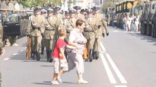 Żołnierze gotowi do defilady