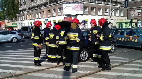 "17" zderzyła się z volvo. Kierowca trafił do szpitala