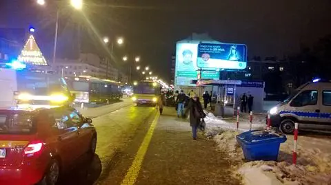 Pijany wjechał w przystanek. 5 osób rannych przy pl. Szembeka