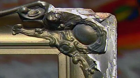Kolekcja skradziona z mieszkania. 30 obrazów, m.in. Kossaków
