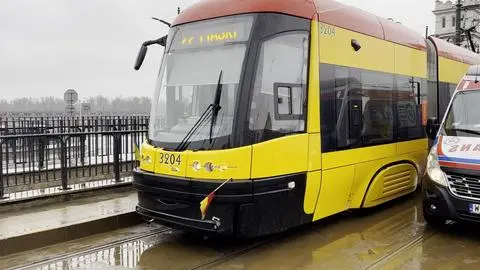 Tramwaj potrącił pieszą