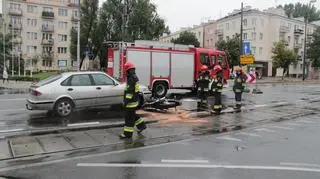 Saab zderzył się z motocyklem na Grochowie