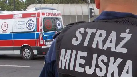 Strażnik miejski, karetka, pomoc