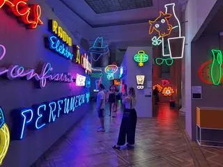 Muzeum Neonów w Pałacu Kultury i Nauki 