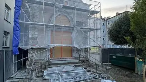 Remont najmniejszej świątyni na Pradze