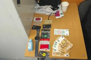 Sprzęt zabezpieczony w samochodzie obcokrajowców 