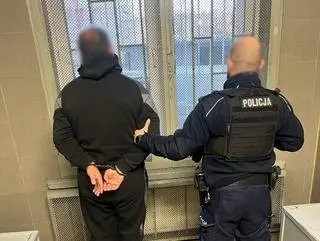 Na stacji płacił za paliwo falsyfikatami