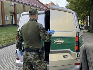 Straż graniczna eskortowała cudzoziemców 