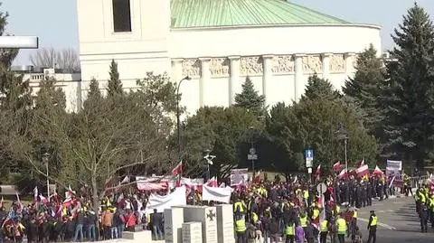 Rolnicy protestowali w stolicy, minister ich nie przyjął