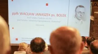 Uroczystość przekazania archiwum szefa Sztabu Zgrupowania AK "Radosław" ppłk. Wacława Janaszka ps. Bolek, zorganizowana przez Archiwum Akt Nowych, w Ordynariacie Polowym WP w Warszawie