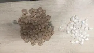 Posługiwał się fałszywym dokumentem. Miał narkotyki