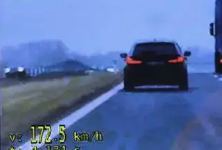 Kierowcy łamiący przepisy na S7