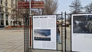 Wystawa "Oczy wojny" na Krakowskim Przedmieściu 