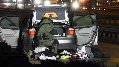 Akcja policji na drodze serwisowej trasy S8