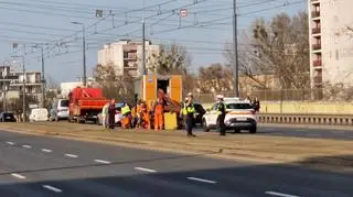 Uszkodzona szyna przy rondzie "Radosława"