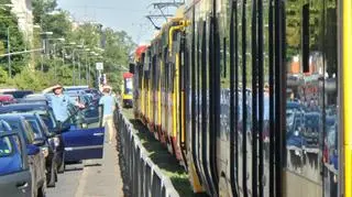 Renault wjechało w tramwaj