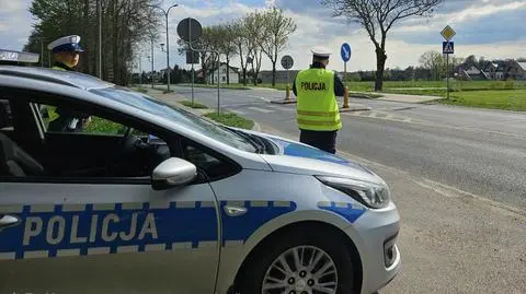 Policja, kontrola drogowa, pomiar prędkości