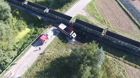 Zła widoczność, brak zapór i świateł. To nie pierwszy wypadek na tym przejeździe