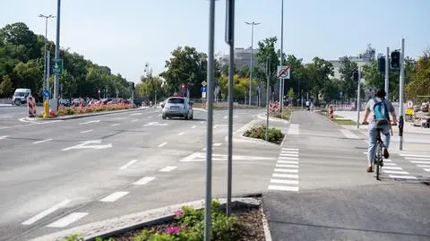 Plac Na Rozdrożu dostępny dla wszystkich