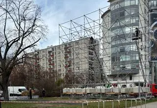 Zdemontowali reklamowego giganta