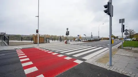Przejście dla pieszych przez Wisłostradę otwarte