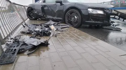Stracił panowanie nad kierownicą. Rozbił audi r8 
