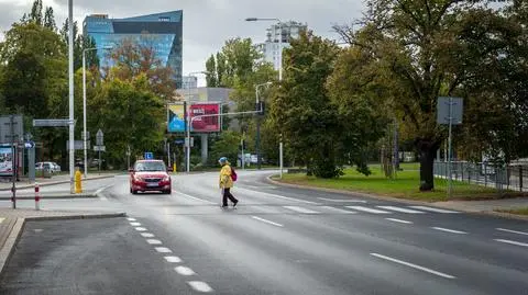 Na przejściu dla pieszych przy parku Traugutta powstanie sygnalizacja