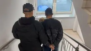 Czterech 17-latków usłyszało zarzut rozboju