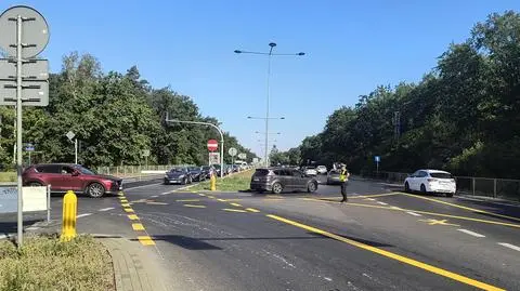Utrudnienia na Pułkowej. Policja kieruje ruchem 