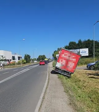 21-latek jazdę zakończył w rowie