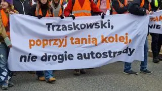 Ostatnie Pokolenie na moście Poniatowskiego