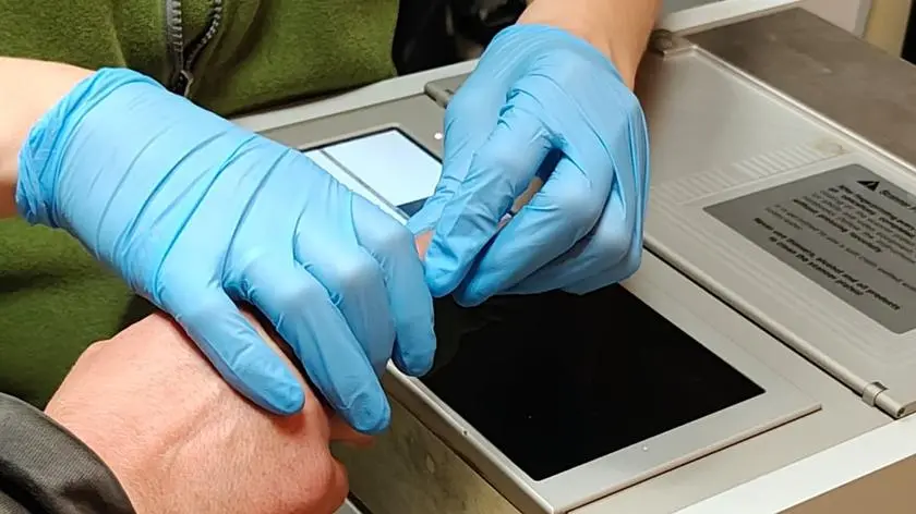 16-latek zaatakował obcokrajowców, jego ojciec został aresztowany