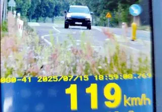 Na liczniku 119 kilometrów na godzinę, na koncie sądowy zakaz. Raper i freak fighter zatrzymany